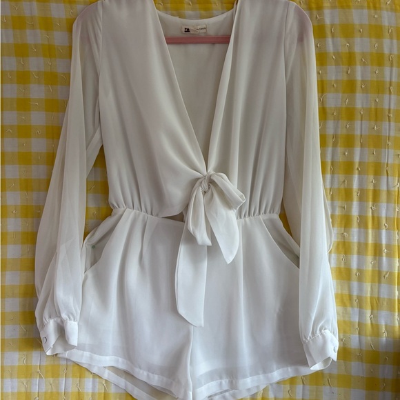 Cotton Candy White Long Sleeve Romper - Picture 1 of 2